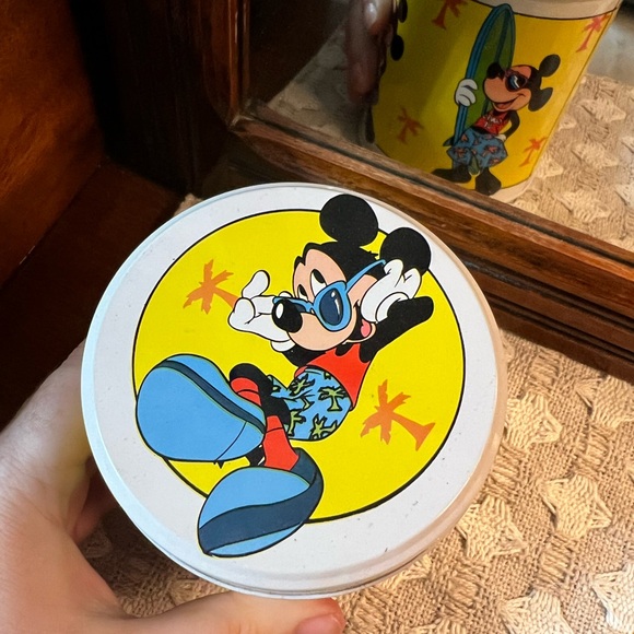 DISNEY Retro Vintage Mickey Mouse Surfer Beach Round Tin with Lid - Picture 3 of 7